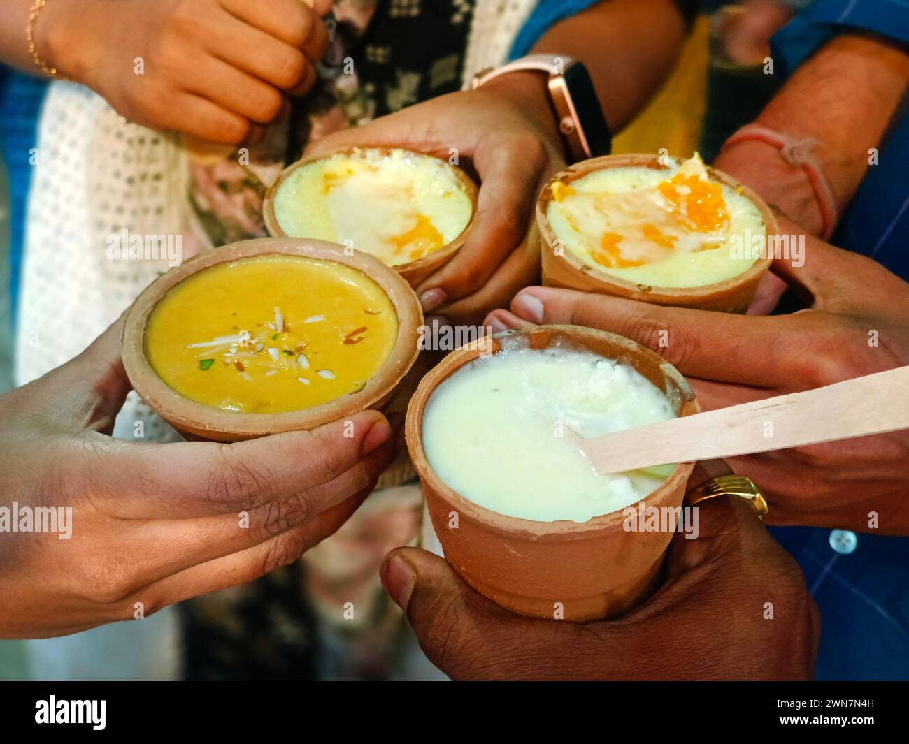 Indore Sarafa Bazaar, India’s Midnight Food capital of Madhya Pradesh ...