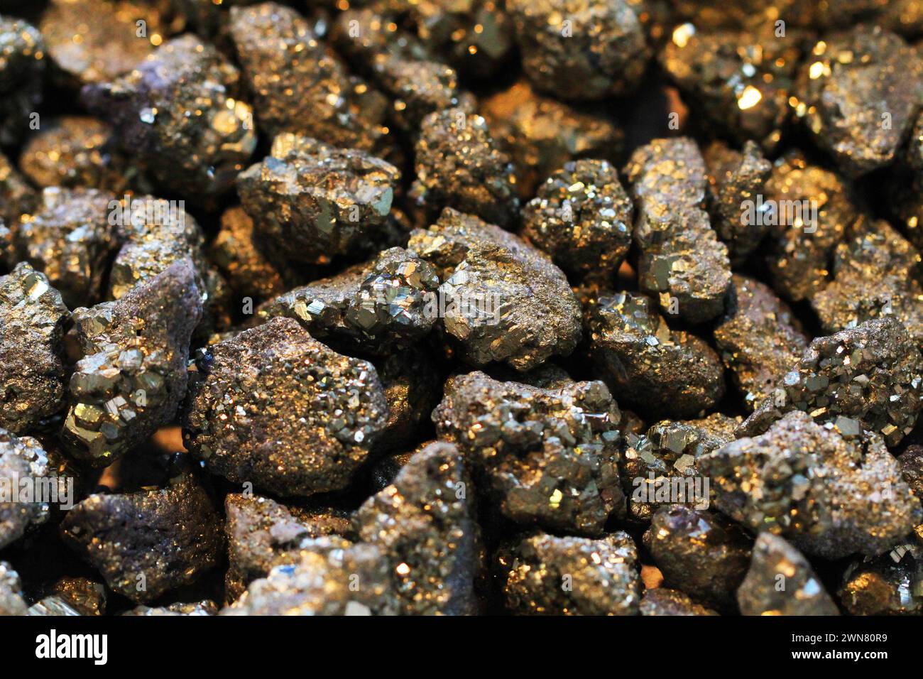 Pyrite Small Rough Texture Pyrite texture hi-res stock photography and images - Alamy