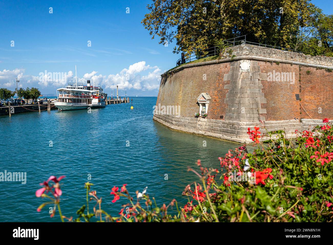 Wunderschne Stdte Am Gardasee Fotosnull