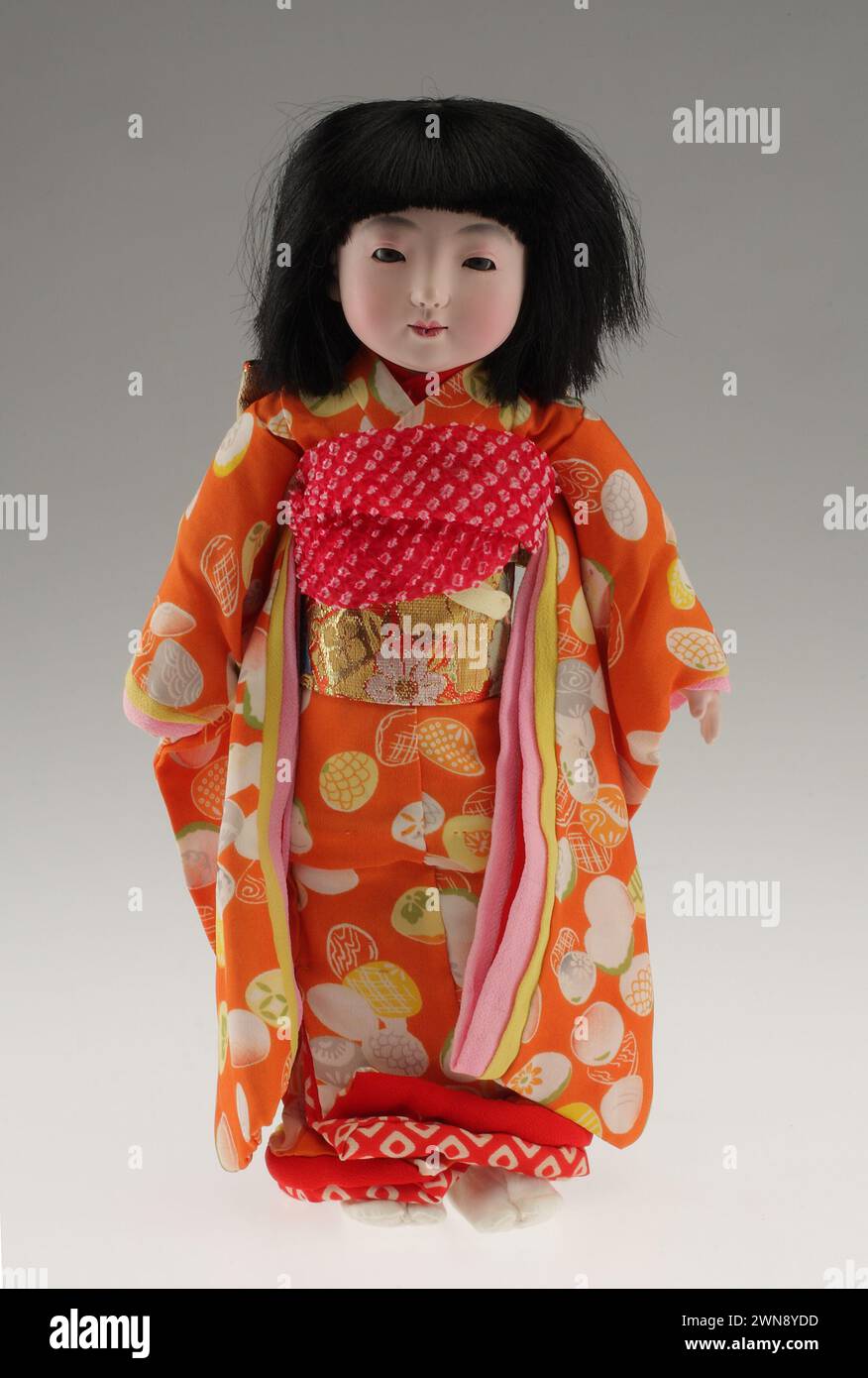 Old japanese dolls hi-res stock photography and images - Alamy