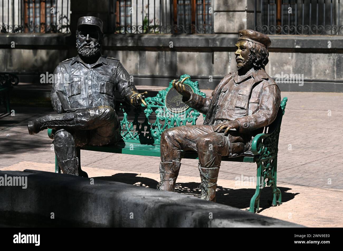Monumento Encuentro, Meeting Monument, two bronze statues of Fidel Castro and Che Guevara, Tabacalera, Cuauhtemoc, Mexico City Stock Photo