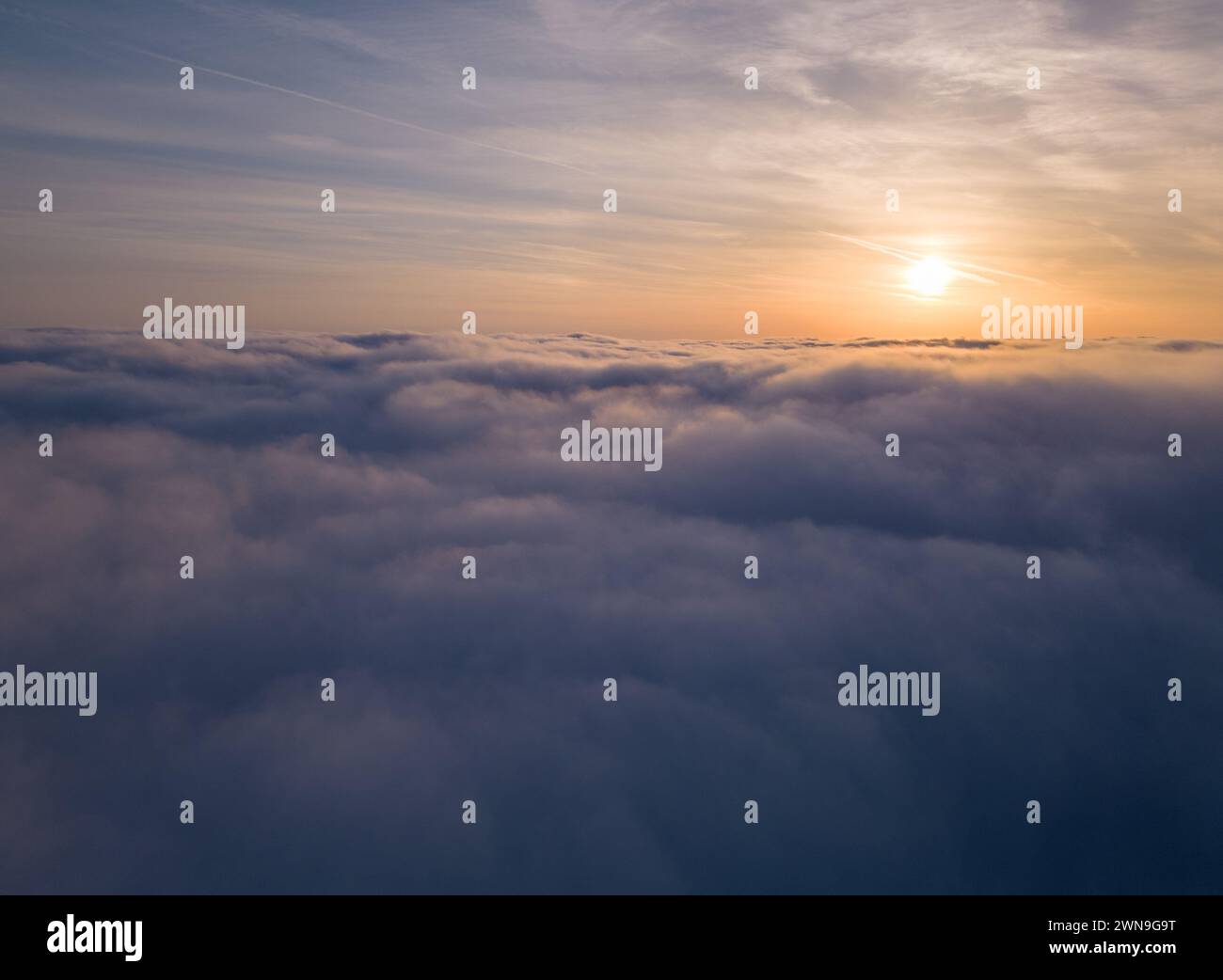 Golden sunrise aerial view hi-res stock photography and images - Alamy