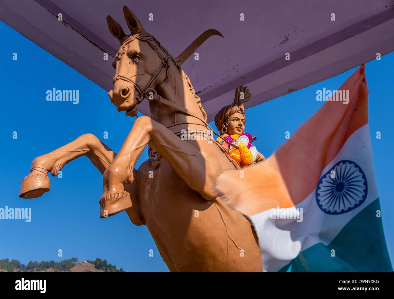Feb.14th2024 Uttarakhand, India, Statue of Teelu Rauteli: 17th Century Garhwali Rajput Warrior Riding Horse with Weapons, Gurrad Talla, Chaundkot, Pau Stock Photo