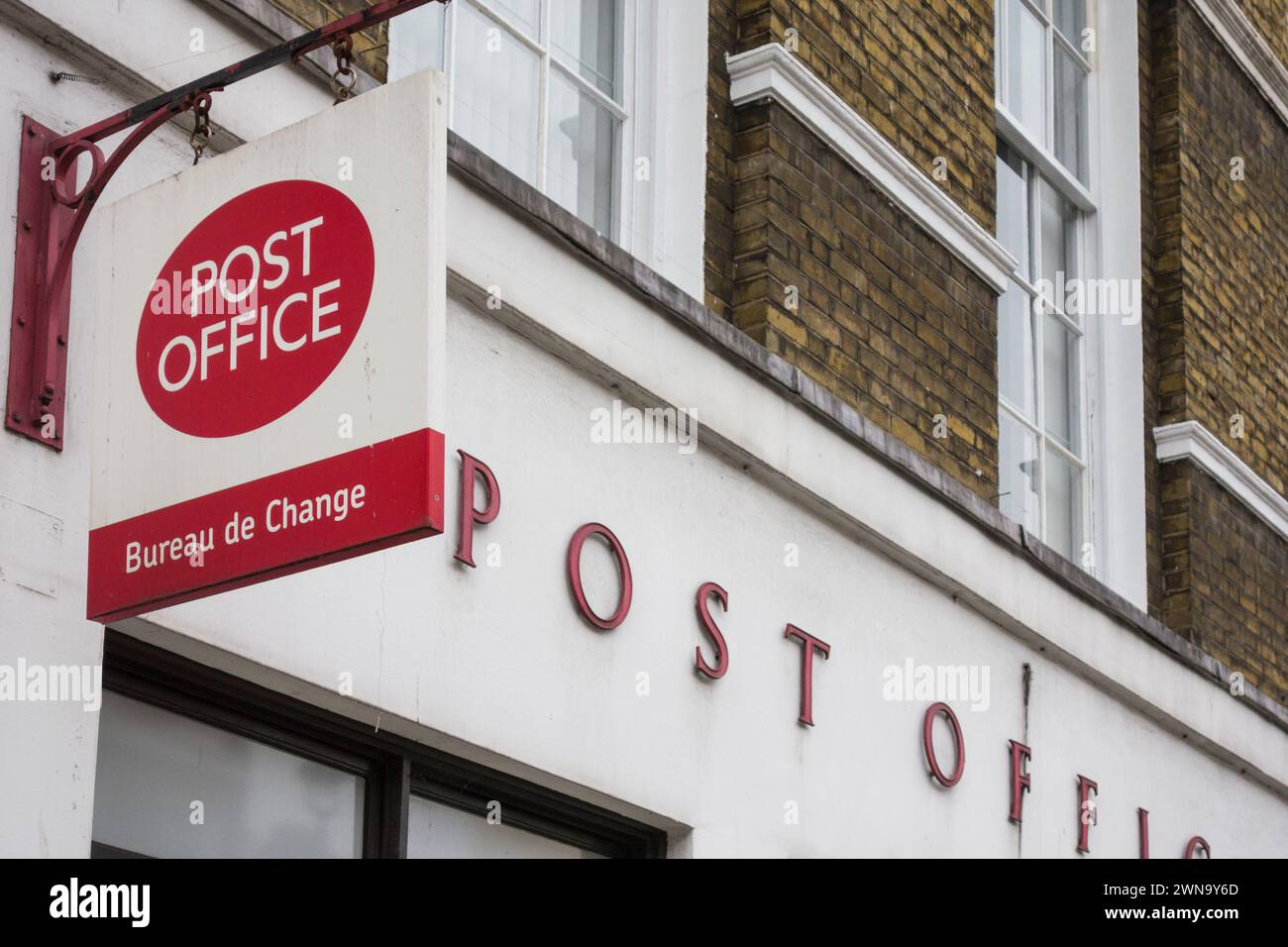 Close up of Baker Street Post Office and Bureau de Change signage. London, England, U.K. Stock Photo