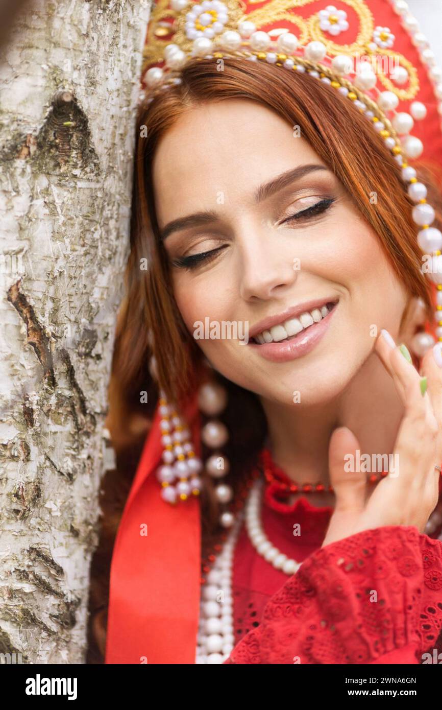 Russian traditional dress hi-res stock photography and images - Page 17 -  Alamy