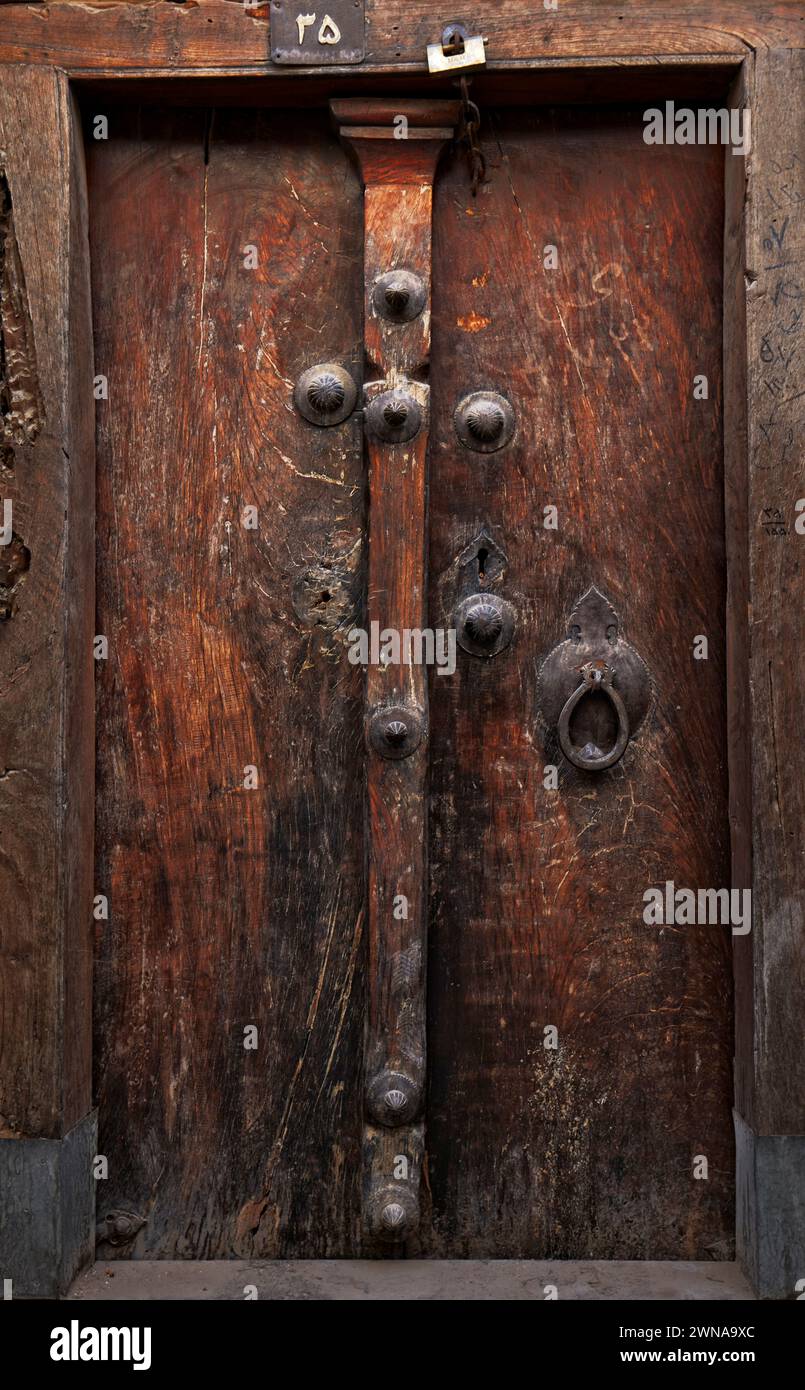 Old strong wooden door hi-res stock photography and images - Alamy
