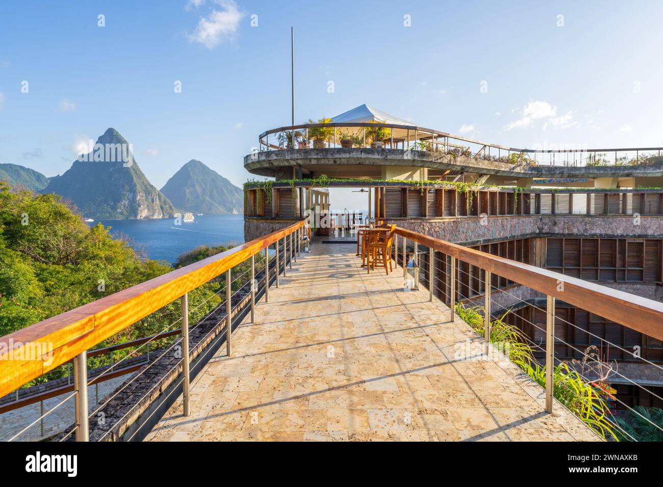 Jade mountain hotel st lucia hi-res stock photography and images - Alamy