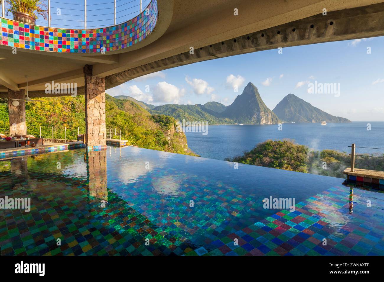 Jade mountain hotel st lucia hires stock photography and images Alamy