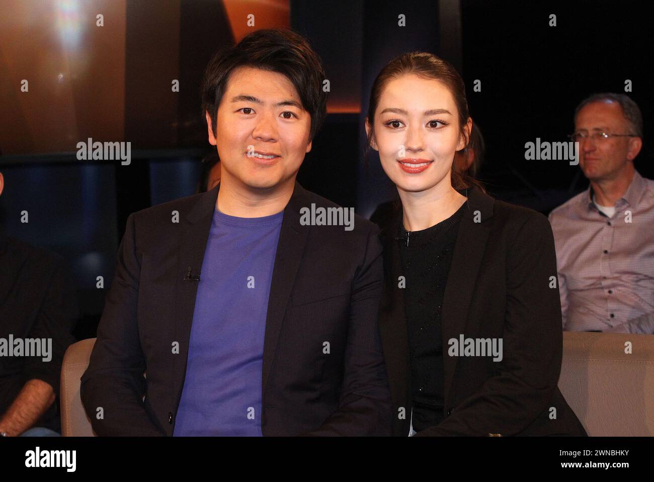 Lang Lang und seine Ehefrau Gina Alice bei der NDR Talk Show am 1.03.2024 in Hamburg Stock Photo