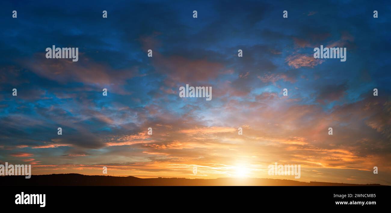 Sky panorama hi-res stock photography and images - Alamy