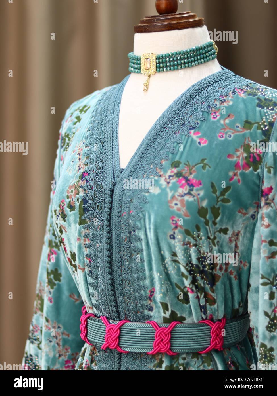 Caftan marocain hi res stock photography and images Alamy