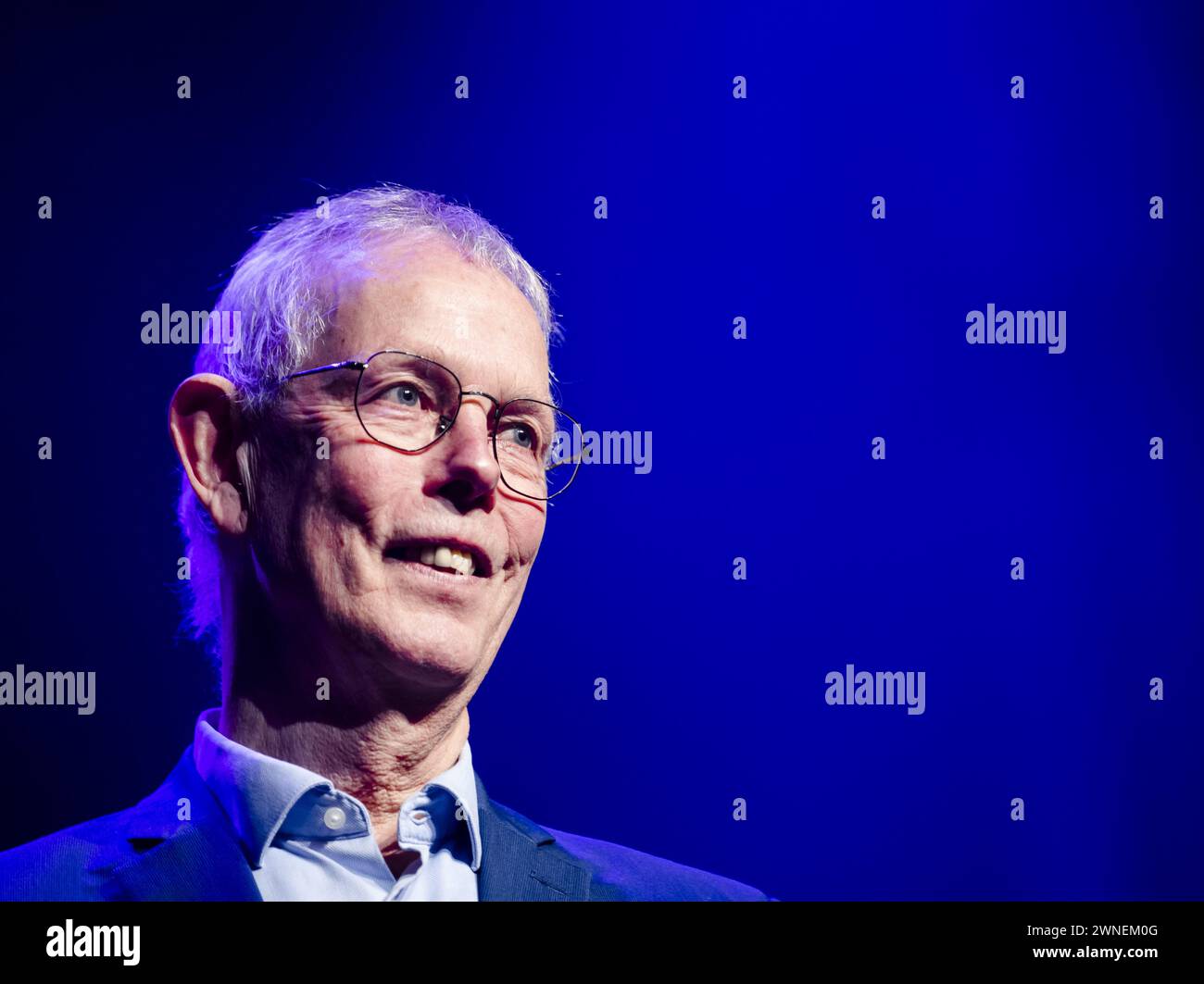 BUSSUM - Former senator Tiny Kox during his farewell at the SP party conference. Kox served in the Senate for more than twenty years and led the SP faction between 2003 and 2022. ANP SEM VAN DER WAL netherlands out - belgium out Credit: ANP/Alamy Live News Stock Photo