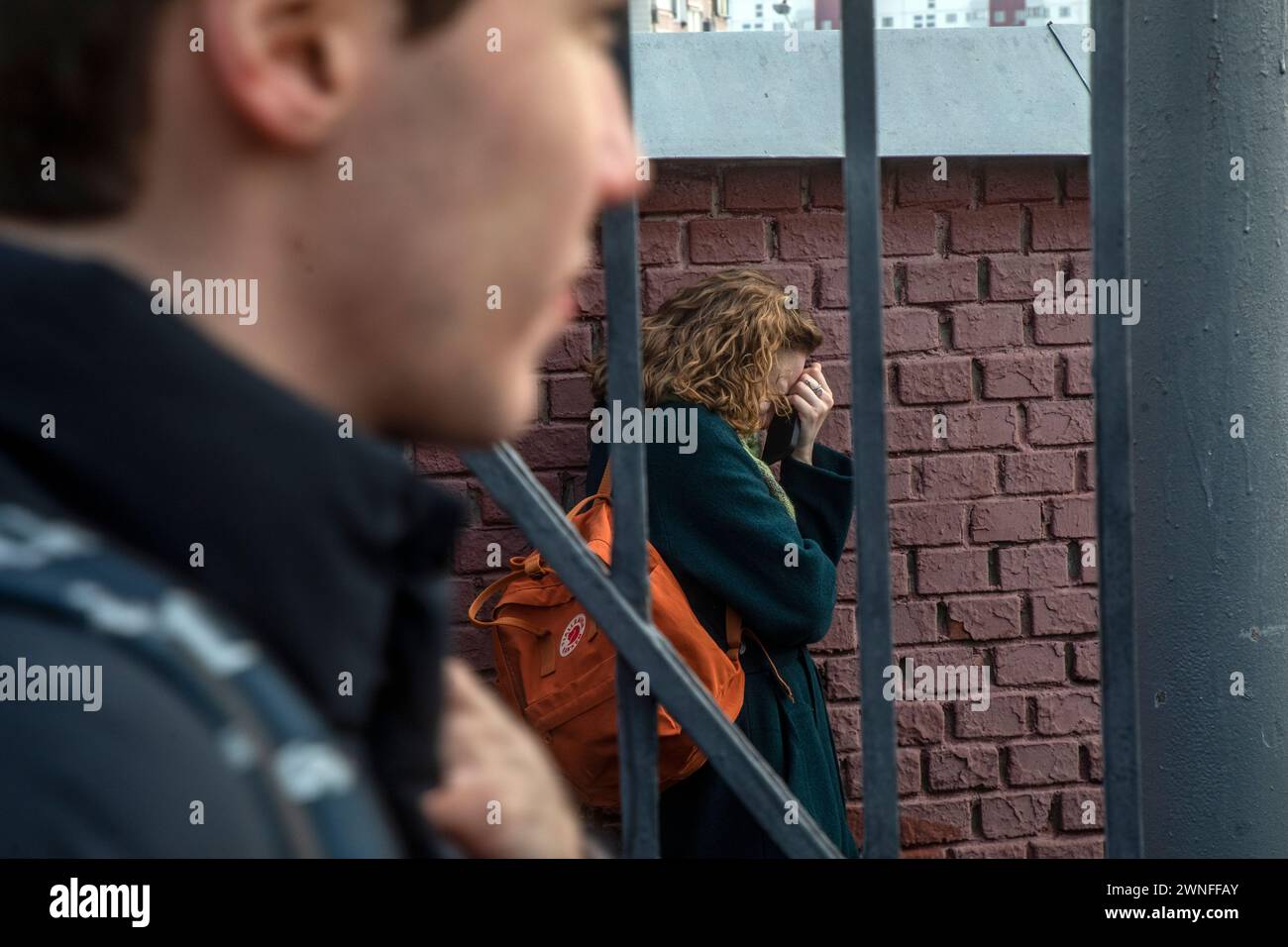 Moscow, Russia. 2nd of March, 2024. Mourners visit the grave of Russian opposition leader Alexei Navalny at the Borisovo cemetery in Moscow, the next day after Navalny's funeral, Russia. Credit: Nikolay Vinokurov/Alamy Live News Stock Photo