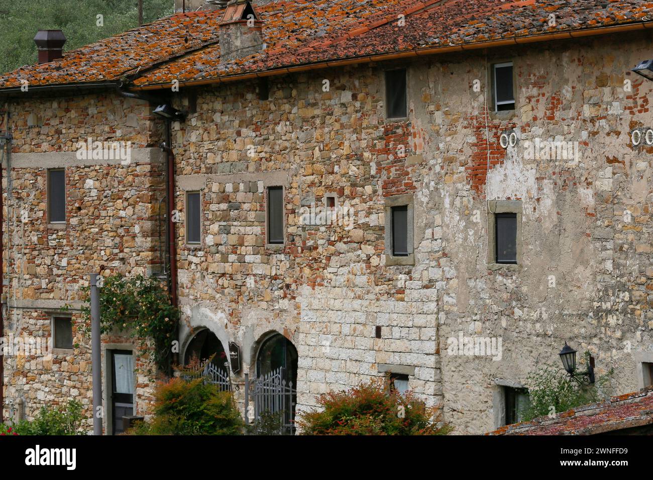 Italian Farmhouse Rural farmhouse in rural landscape, Toscana, Italy Stock Photo - Alamy