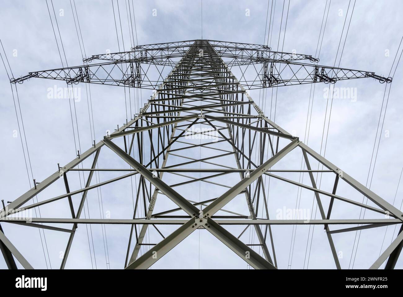 Hochspannungsmast *** High-voltage pylon Nordrhein-Westfalen Deutschland, Germany GMS10876 Stock Photo
