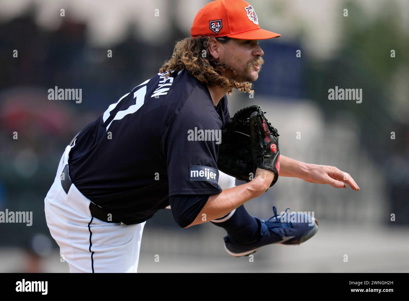 Detroit Tigers relief pitcher Andrew Chafin (17) throws during the ...