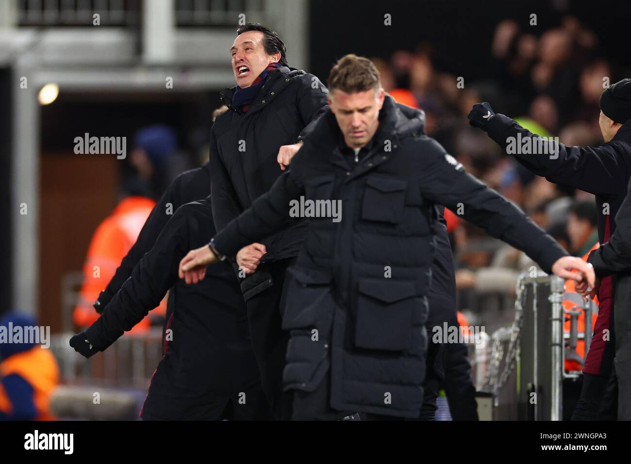 Kenilworth Road, Luton, Bedfordshire, UK. 2nd Mar, 2024. Premier League Football, Luton Town versus Aston Villa; Aston Villa Manager Unai Emery celebrates the winning goal by Lucas Digne of Aston Villa for 2-3 in the 89th minute Credit: Action Plus Sports/Alamy Live News Stock Photo
