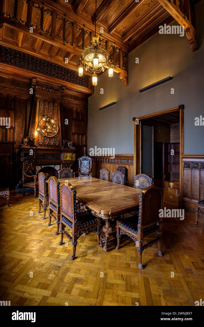 Palazzo palau guell hi-res stock photography and images - Alamy