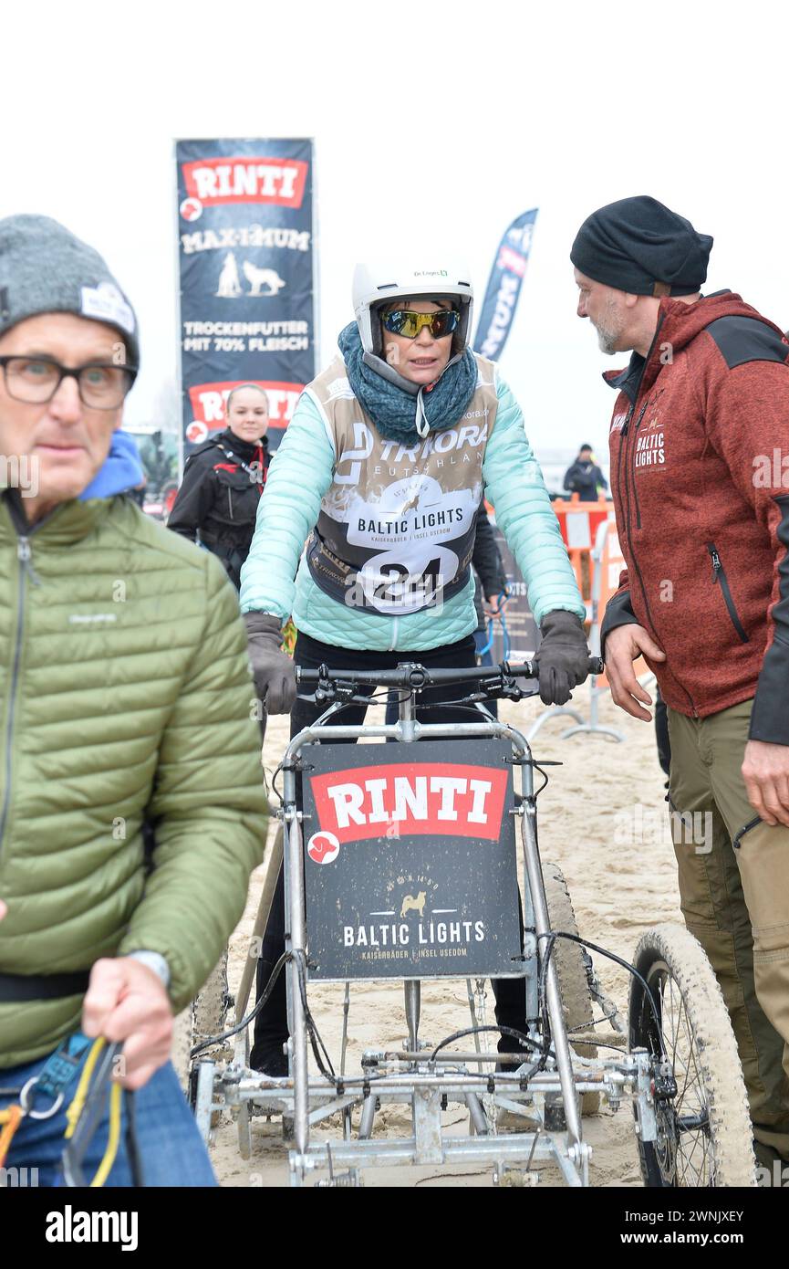 Gerit Kling mit Mann Wolfram Becker bei den Baltic Lights in Heringsdorf auf Usedom 02.03.2024 *** Gerit Kling with her husband Wolfram Becker at the Baltic Lights in Heringsdorf on Usedom 02 03 2024 Stock Photo