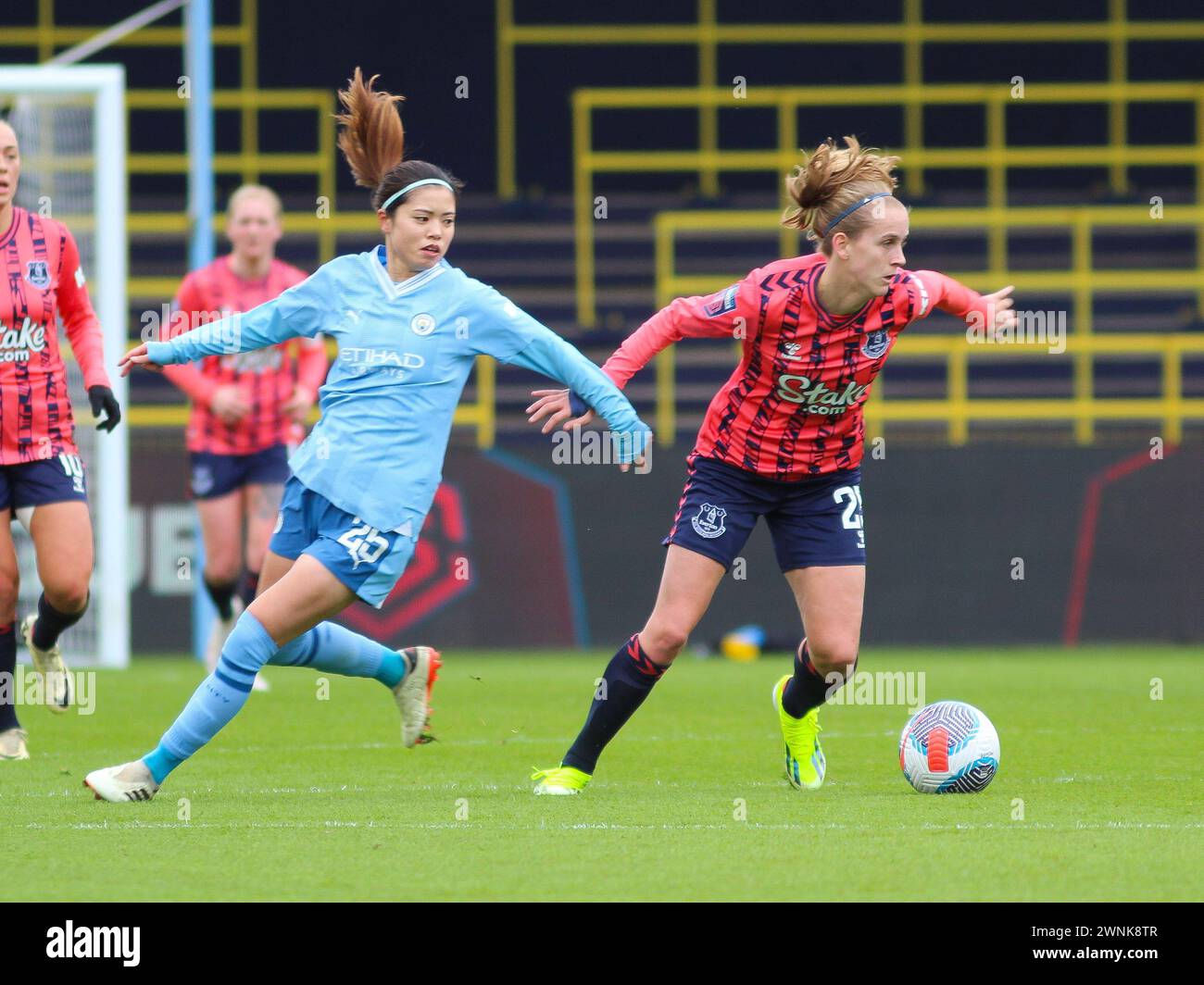 Manchester, UK. 2nd Mar, 2024. Evertons Forward Katja Snoeijs (25) giving Manchester Citys midfielders the slip during the match between Manchester City and Everton for the Barclays Womens Super League at Joie Stadium in Manchester, England (Jayde Chamberlain/ SPP) Credit: SPP Sport Press Photo. /Alamy Live News Stock Photo