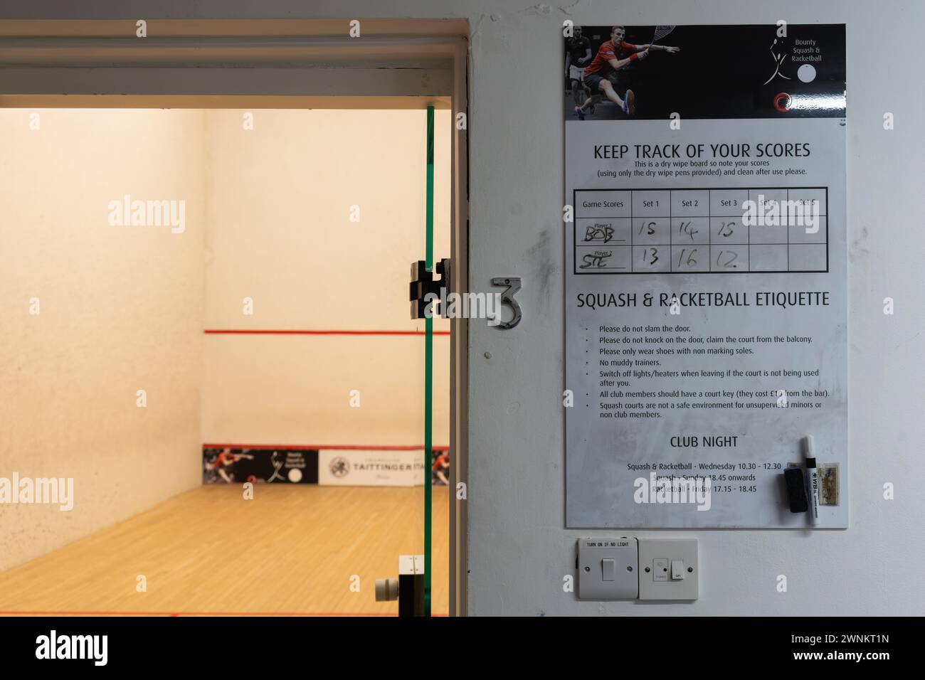 Squash rules hires stock photography and images Alamy