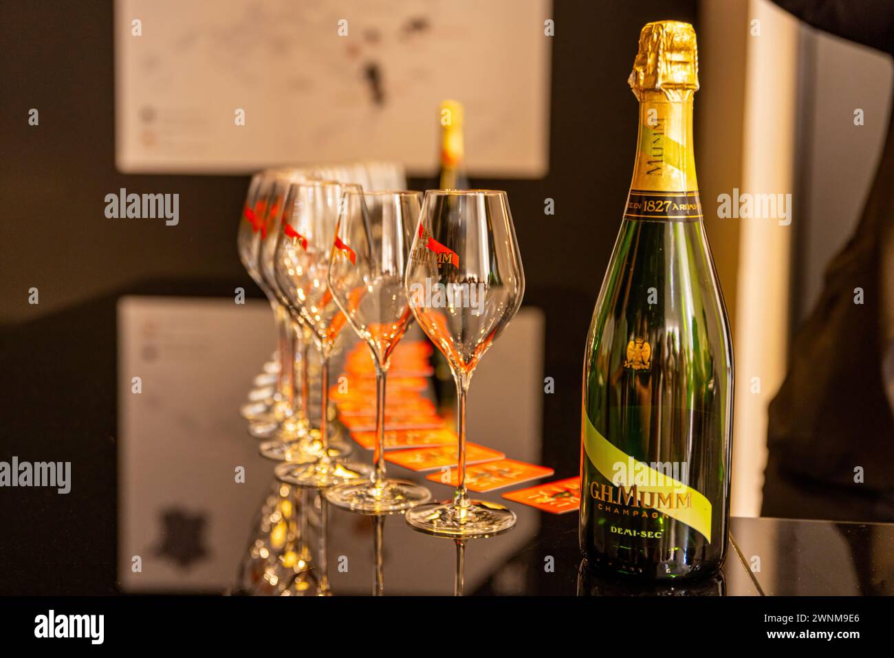 Mumm cordon rouge hi-res stock photography and images - Alamy
