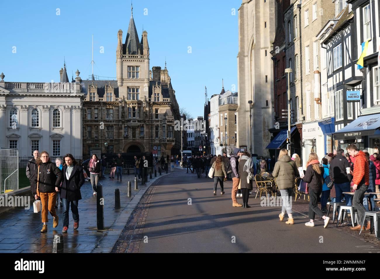 King's Parade in central Cambridge on a sunny spring day Stock Photo