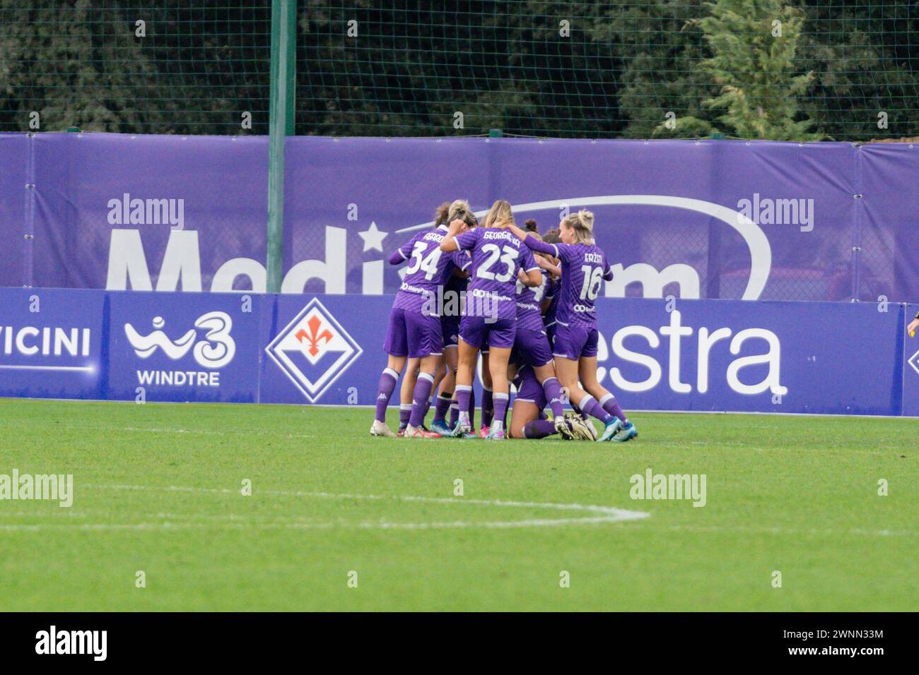Florence, Italy. 03rd Mar, 2024. Florence, Italy, March 3rd 2024: Fiorentina players celebrate the goal of Michela Catena (10 Fiorentina) during the Coppa Italia Women semi-finals match between Fiorentina Women and Juventus Women at Viola Park in Florence, Italy. (Sara Esposito/SPP) Credit: SPP Sport Press Photo. /Alamy Live News Stock Photo