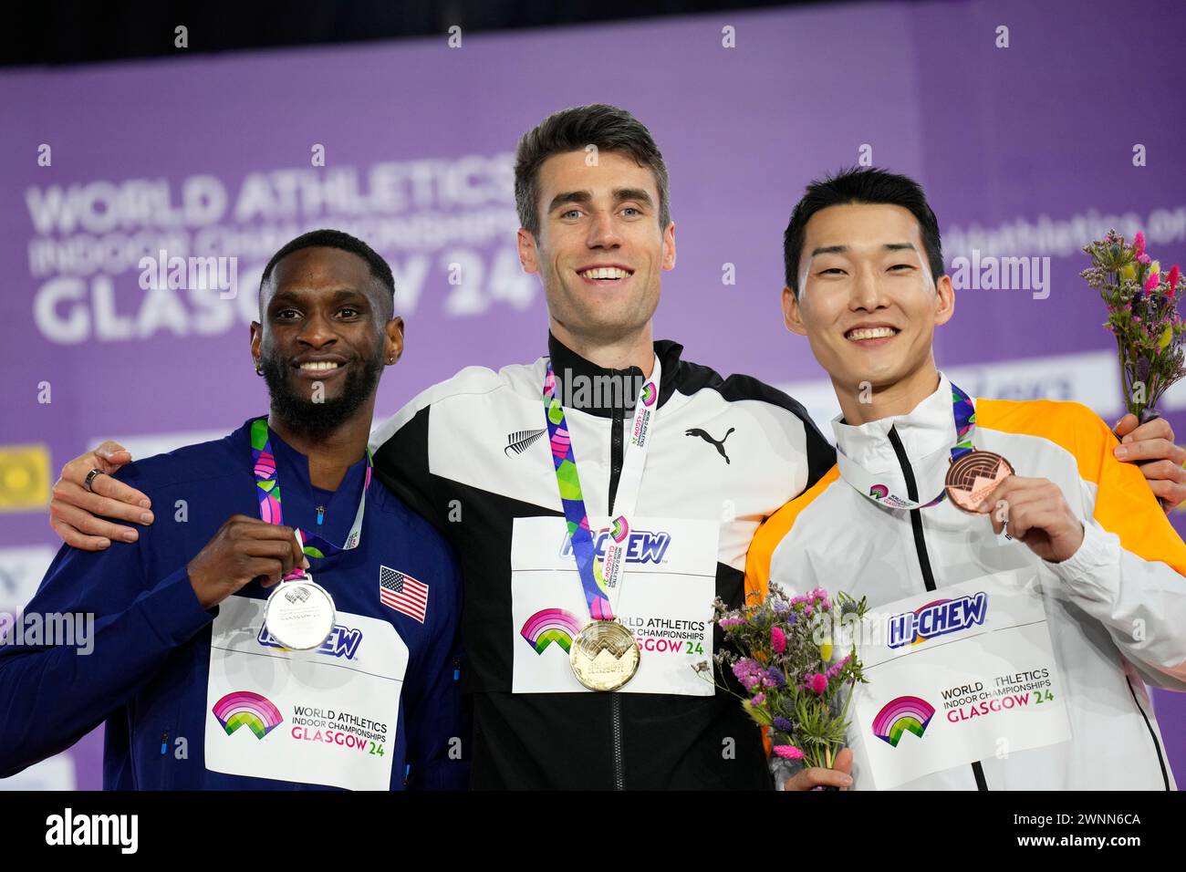 Silver medalist Shelby Mcewen, of the United States, gold medalist
