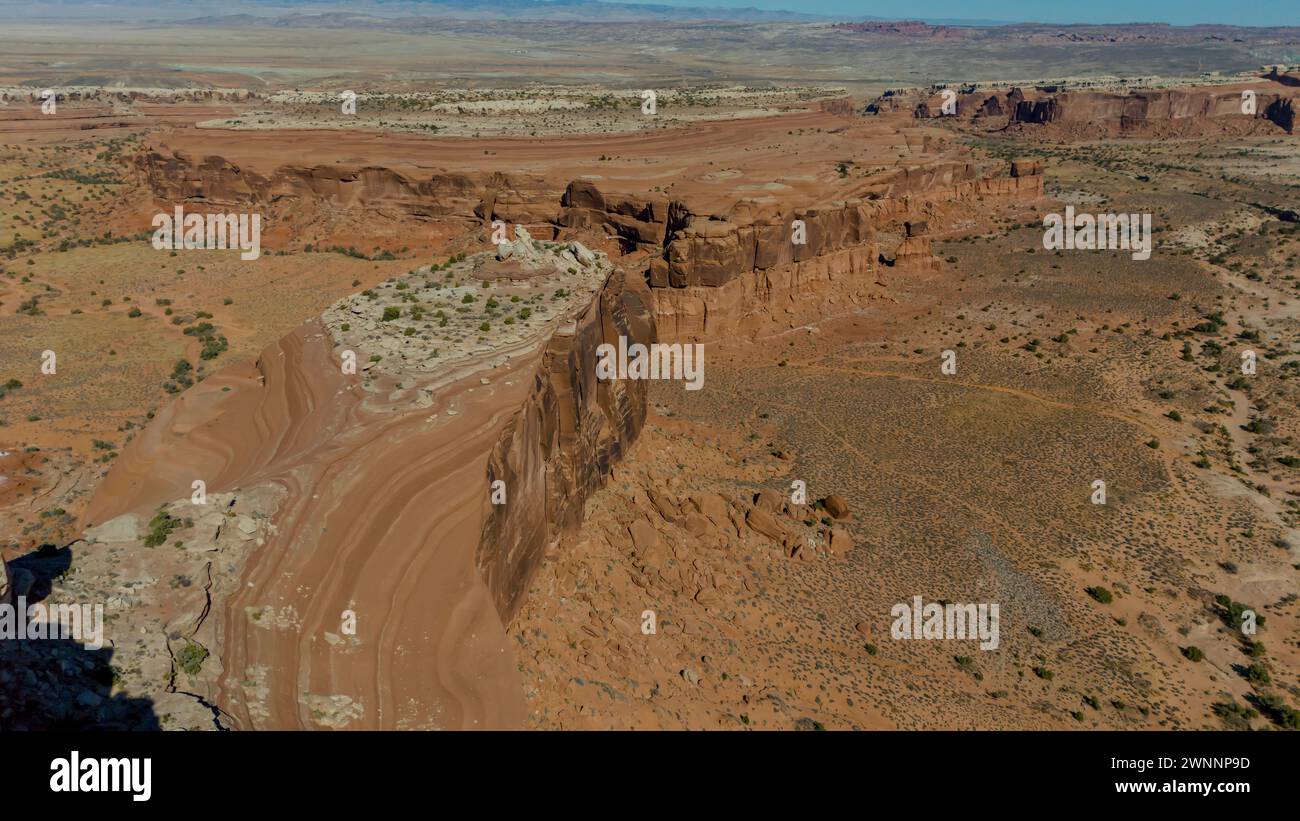 Moab, Ut, USA. 4th Nov, 2023. Aerial photography of Utah's mesmerizing rock formations captures the breathtaking geological wonders of the state. (Credit Image: © Walter G Arce Sr Grindstone Medi/ASP) EDITORIAL USAGE ONLY! Not for Commercial USAGE! Stock Photo