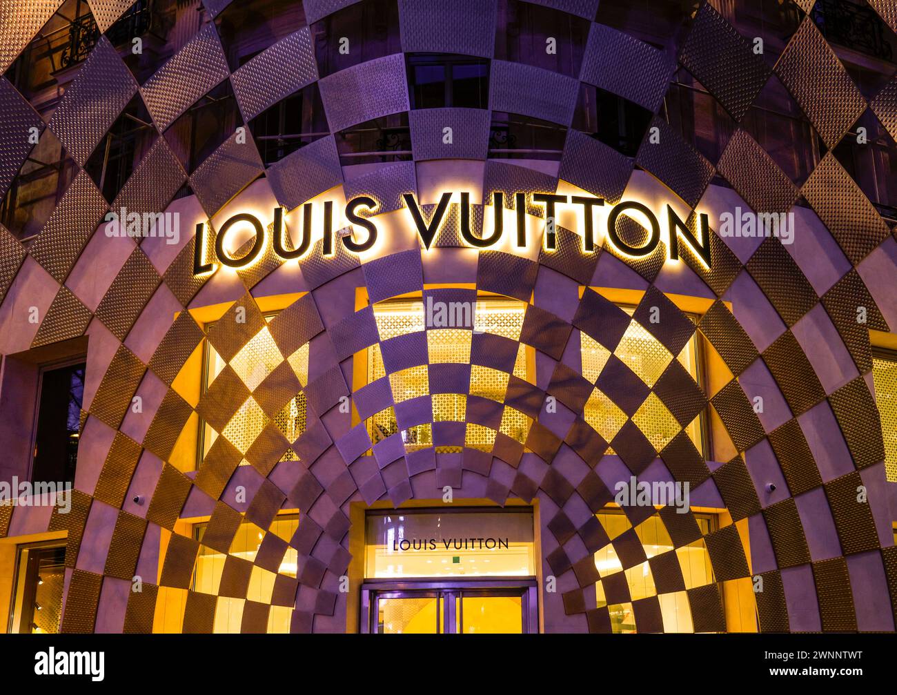 LOUIS VUITTON  TEMPORARY RESIDENCE AT 100 CHAMPS ELYSEES Stock Photo