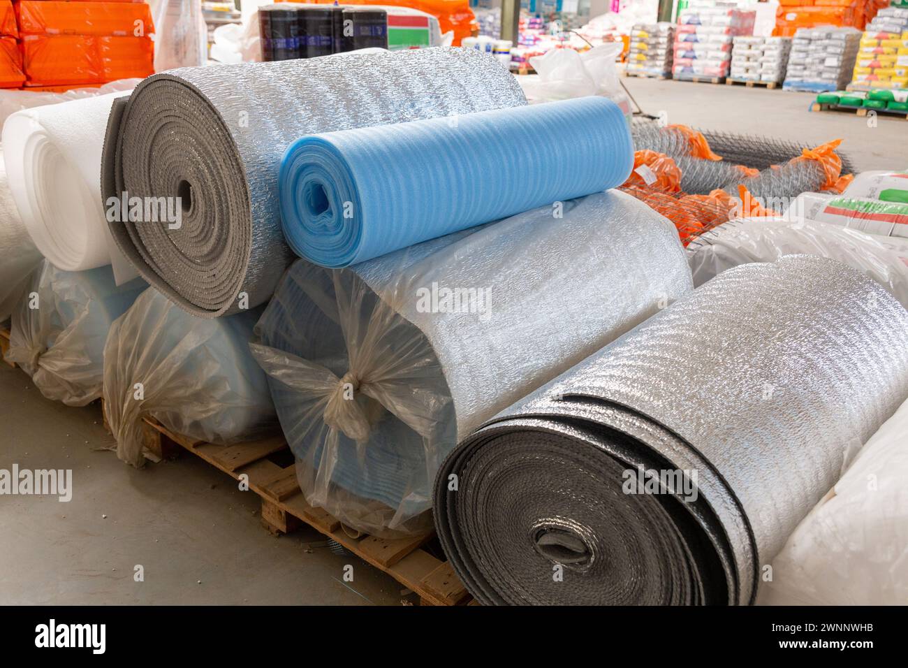 Insulation rolls hi-res stock photography and images - Alamy