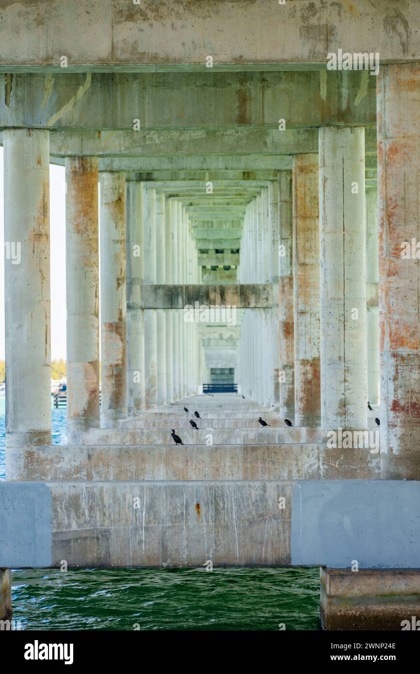 Object Under Bridge Stock photo under a bridge Stock Photo - Alamy
