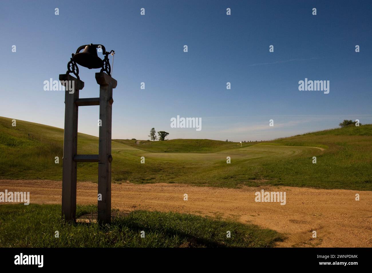 The Erin Hills Golf Course, a rolling and rugged course in Erin, Wisconsin, is home to the 2017 US Open, is well known for the par 3, 7th hole, a gree Stock Photo