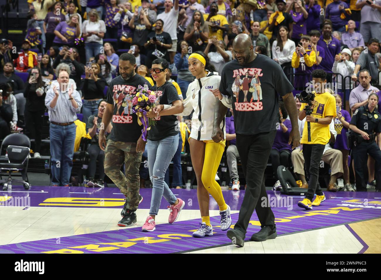 Baton Rouge, LA, USA. 03rd Mar, 2024. LSU's Angel Reese (10) is(02)