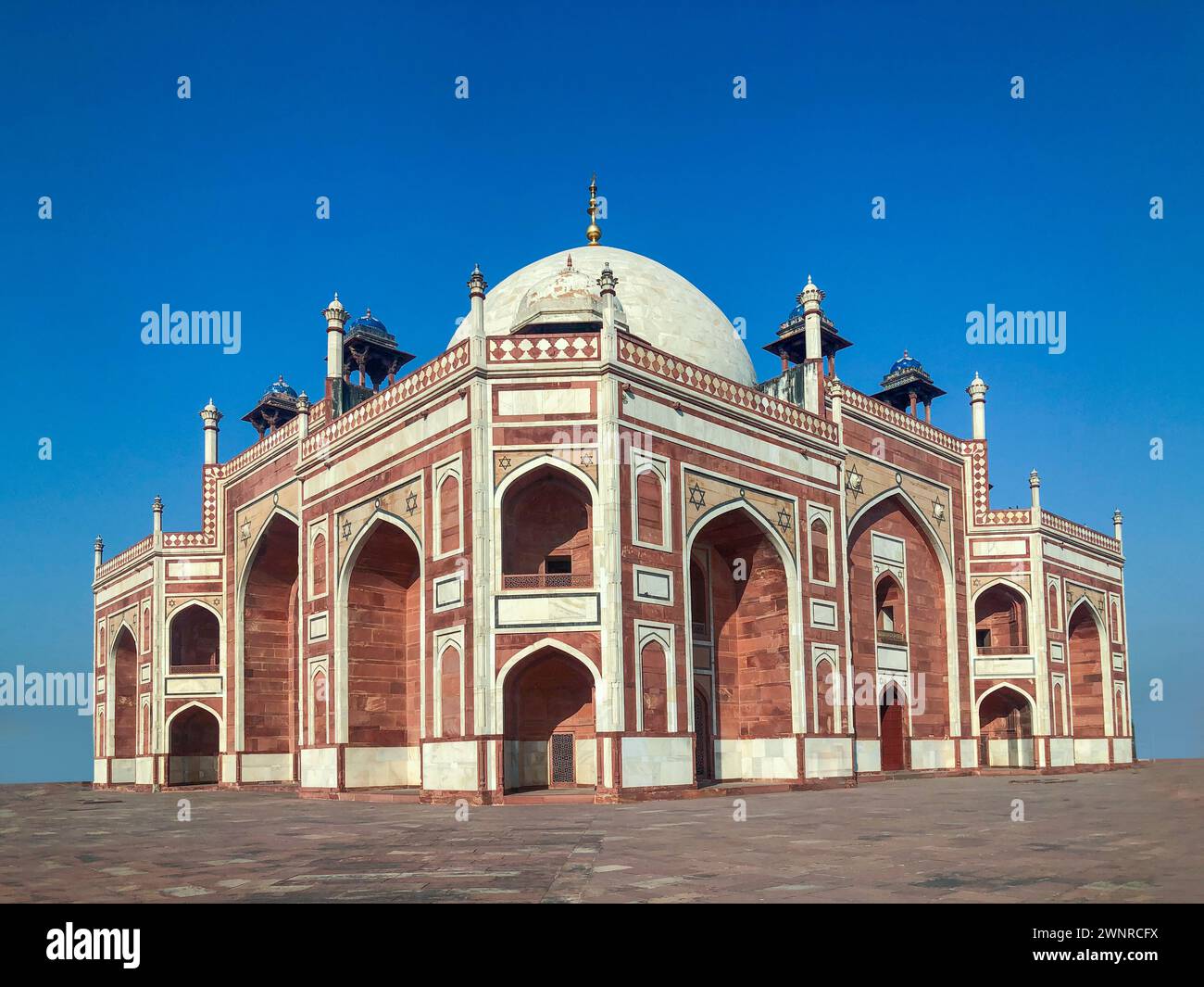 Facade tomb humayuns delhi hi-res stock photography and images - Alamy