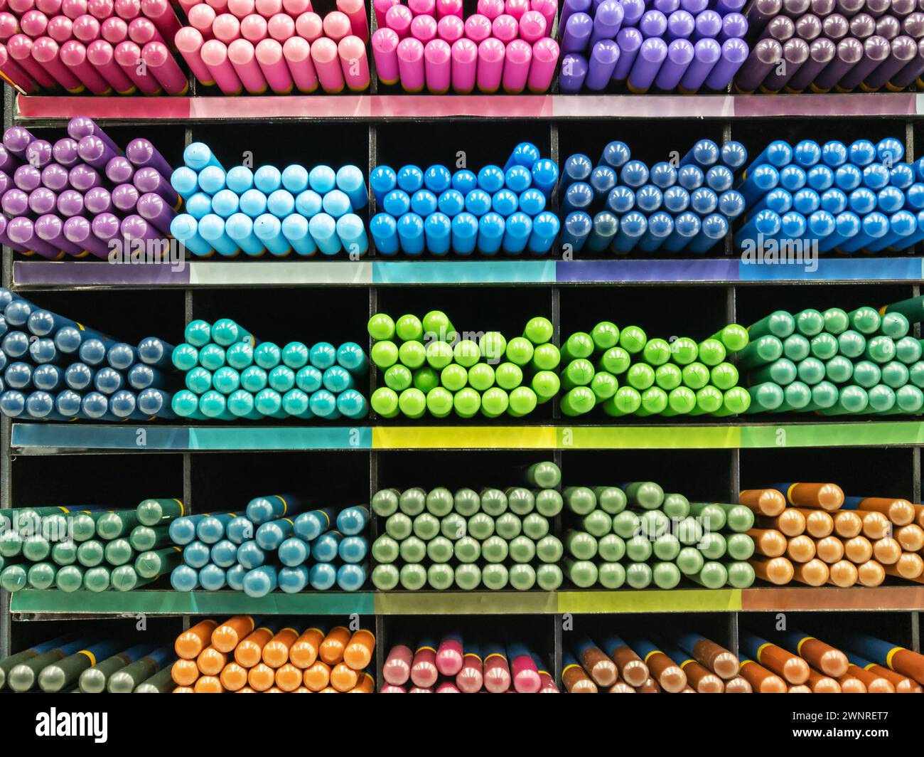 Store booth hi-res stock photography and images - Alamy