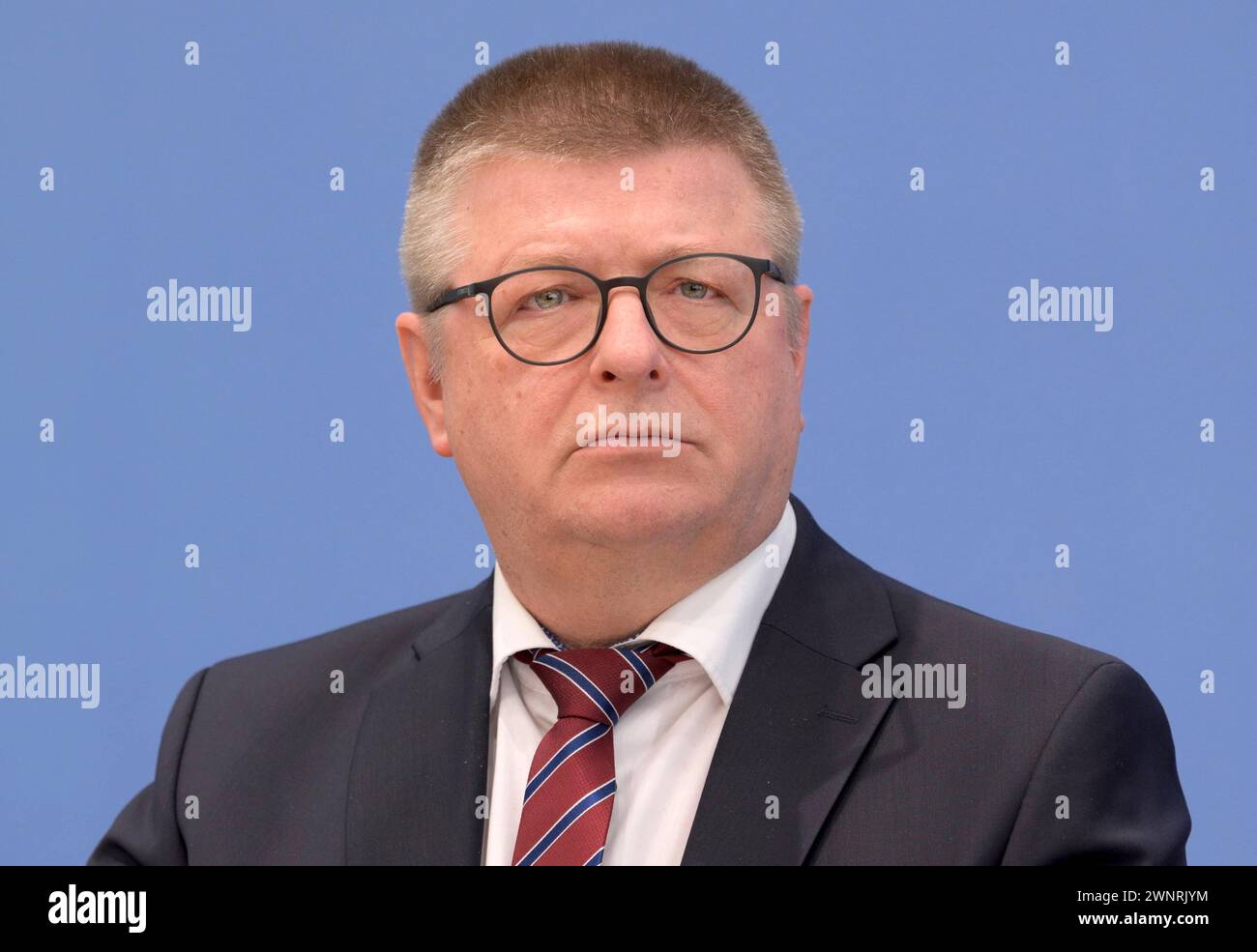 Thomas HALDENWANG , Praesident vom Bundesamt fuer Verfassungsschutz , 13.02.2024 Thomas HALDENWANG , President of the Federal Authority for the Protection of the Constitution of Germany , 13.02.2024 *** Thomas HALDENWANG , President of the Federal Authority for the Protection of the Constitution of Germany , 13 02 2024 Thomas HALDENWANG , President of the Federal Authority for the Protection of the Constitution of Germany , 13 02 2024 Stock Photo