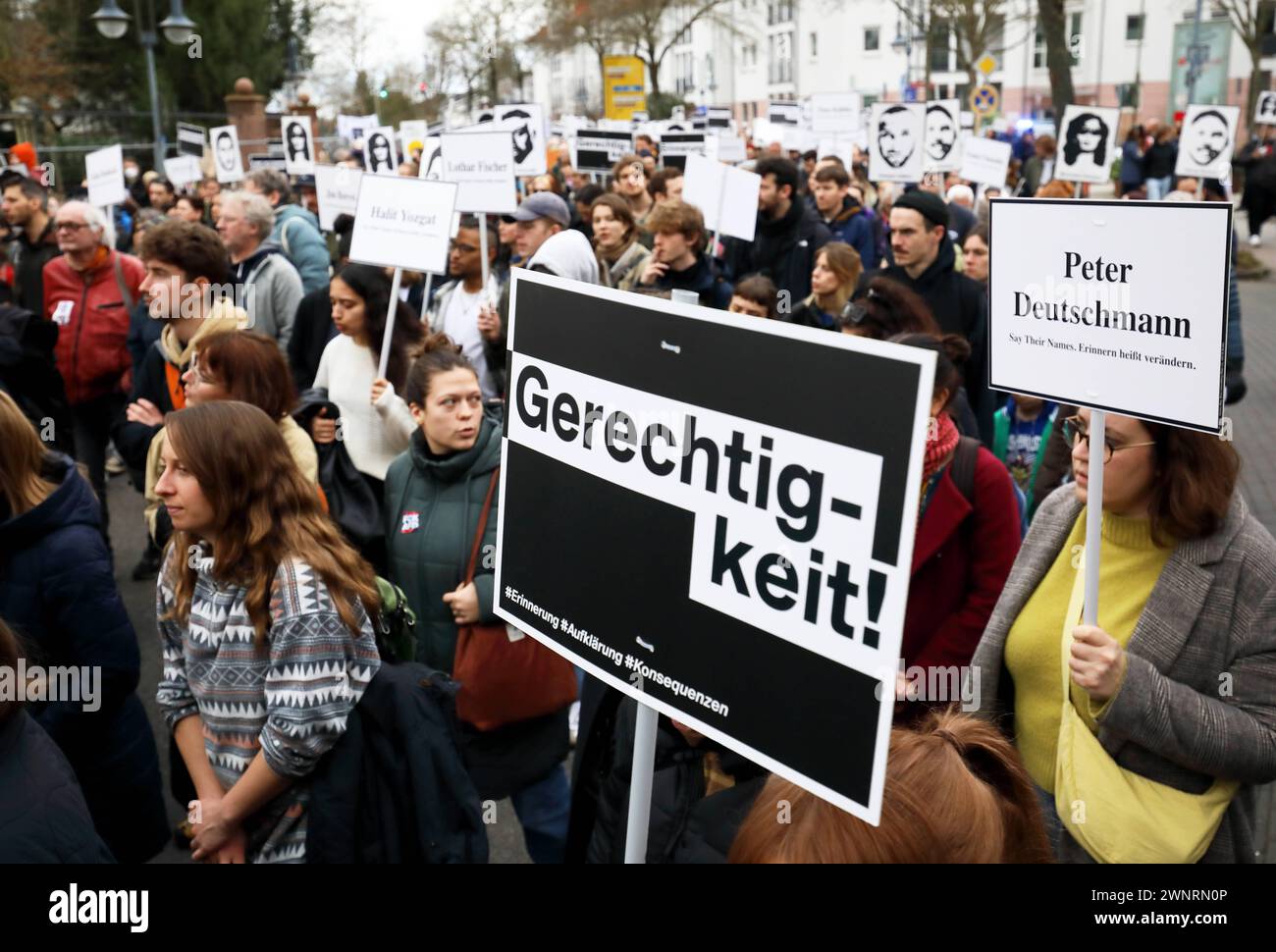 Bundesweite Gedenkdemonstration Vier Jahre Nach Dem Rassistischen ...