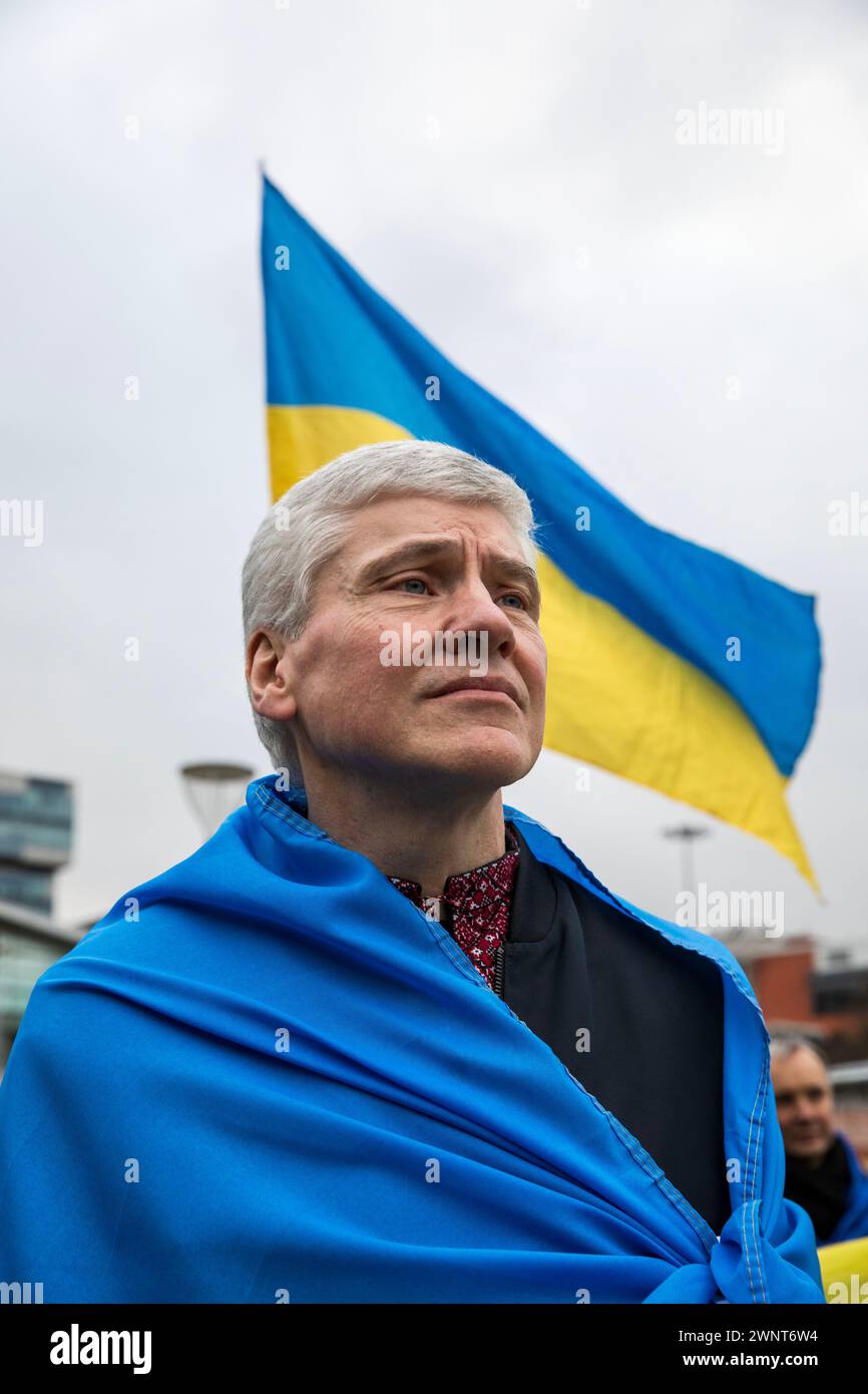 Stop the war ukraine manchester hi-res stock photography and images - Alamy