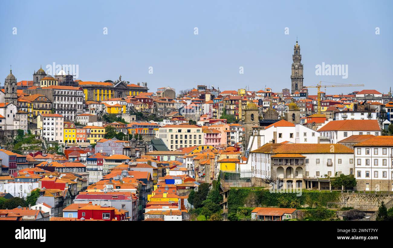 Architecture of porto hi-res stock photography and images - Alamy