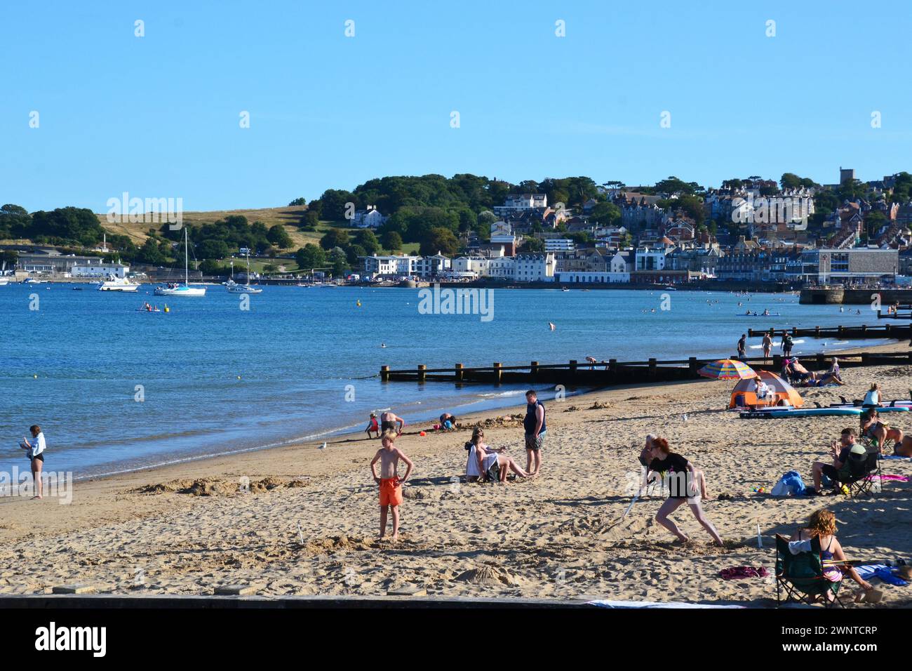 beach-swanage-hi-res-stock-photography-and-images-alamy