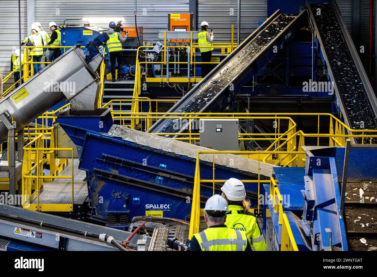 EINDHOVEN - The opening of the new plastic sorting installation of waste worker Renewi. According to the company, only a third of plastic waste is recycled. With the opening of this installation, Renewi wants to increase that percentage. ANP ROB ENGELAAR netherlands out - belgium out Stock Photo