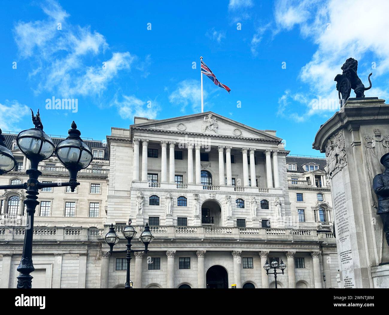 Tax bank of england hi-res stock photography and images - Alamy