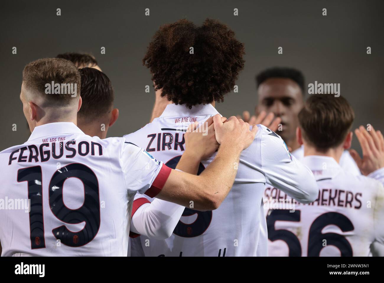 Bergamo, Italy. 3rd Mar, 2024. Joshua Zirkzee of Bologna FC celebrates with team mates after scoring a penalty to level the game at 1-1 during the Serie A match at Gewiss Stadium, Bergamo. Picture credit should read: Jonathan Moscrop/Sportimage Credit: Sportimage Ltd/Alamy Live News Stock Photo