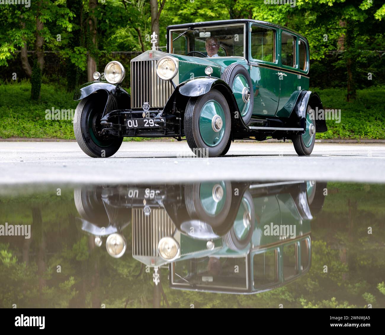 18/05/22   Great British Car Journey’s CEO Richard Usher The Rolls-Royce owned by Lord Baden-Powell, is now on permanent public display for the first Stock Photo