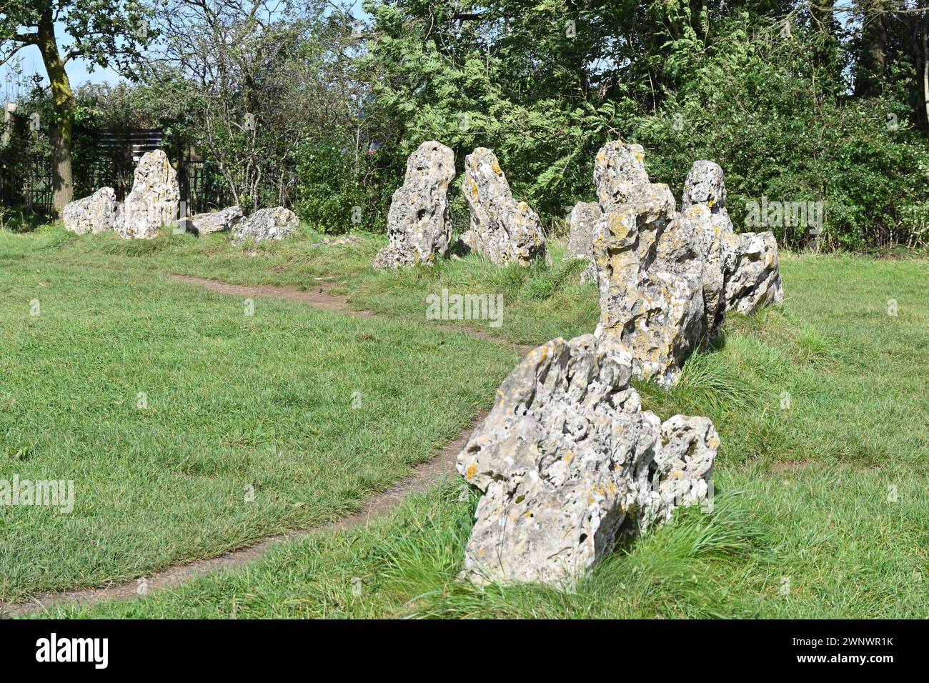 King's Men stone circle at the Rollright stones site on Oxfordshire ...