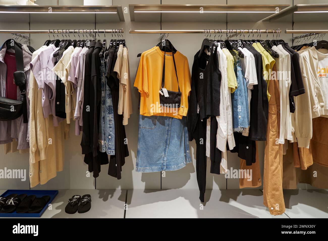 Boutique calvin klein sale