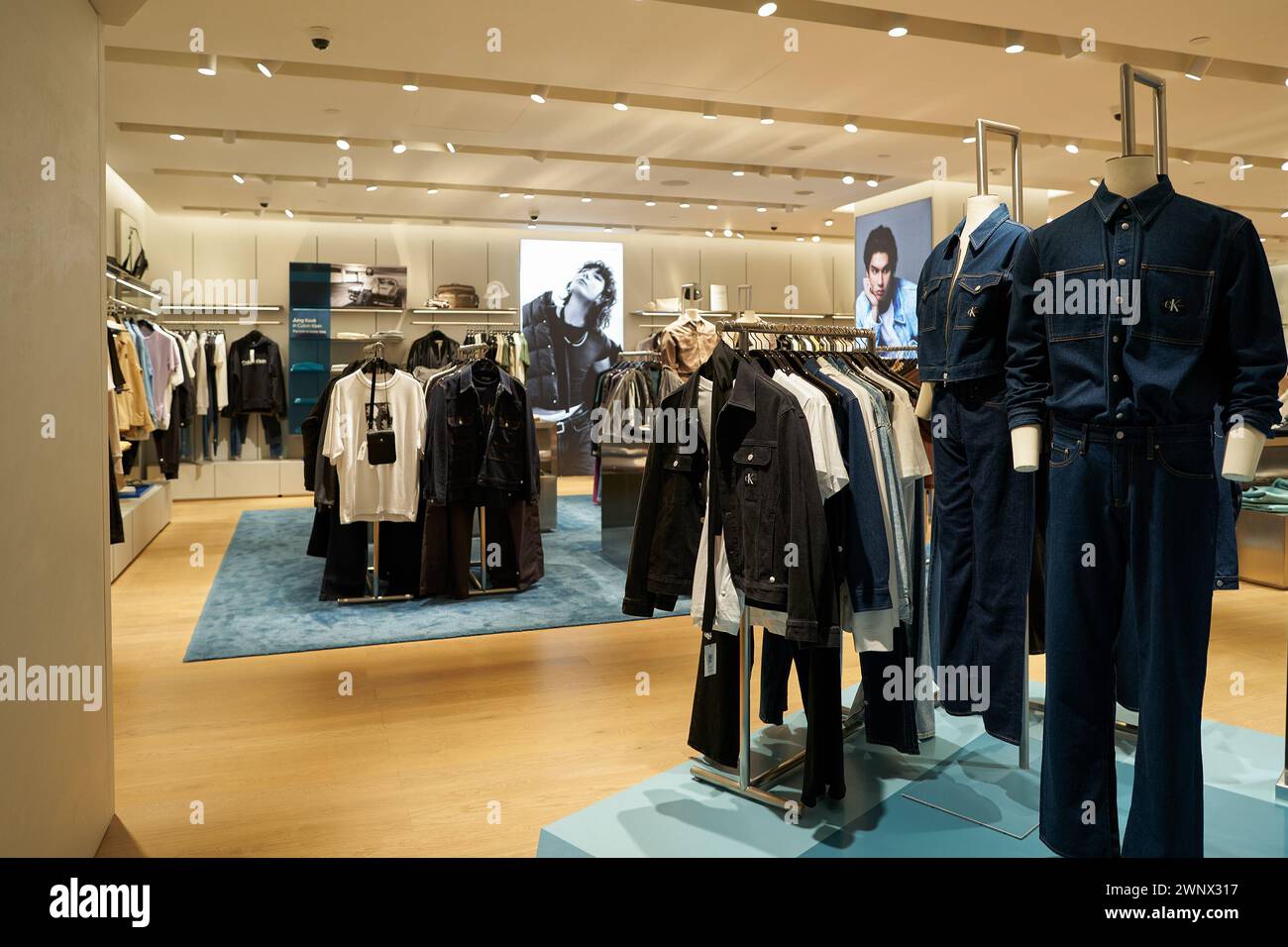 Paragon hotsell calvin klein