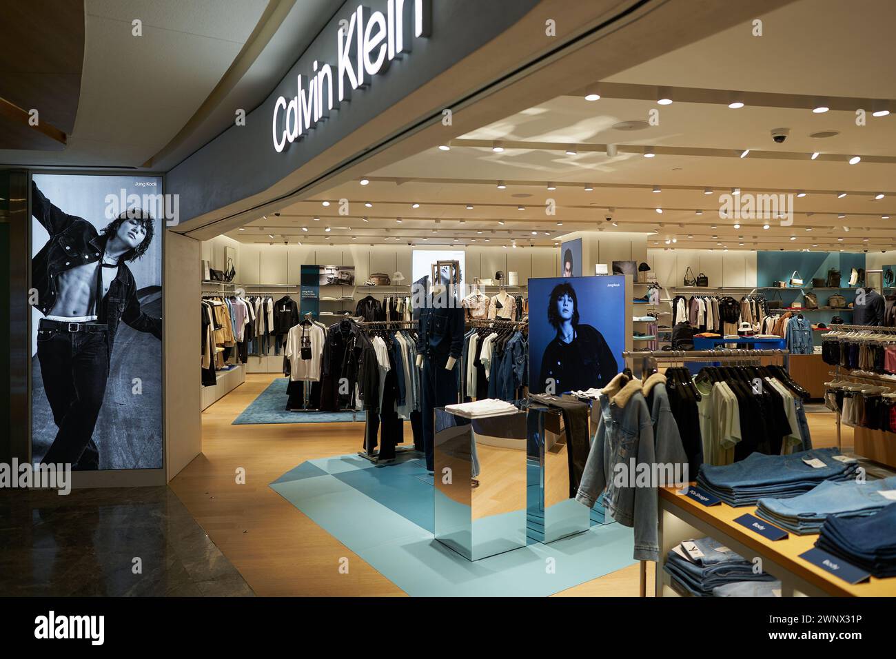 Calvin klein store hi-res stock photography and images - Alamy